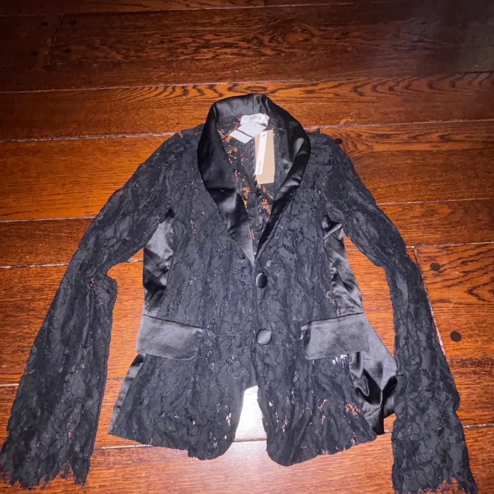 DO+BE Black Lace Blazer Satin Trim NWT elegant unique top coat buttons jacket
